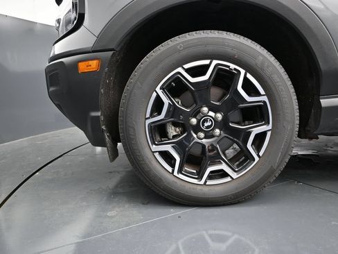 Used 2025 Ford Bronco Sport Outer Banks AWD/4WD image 13