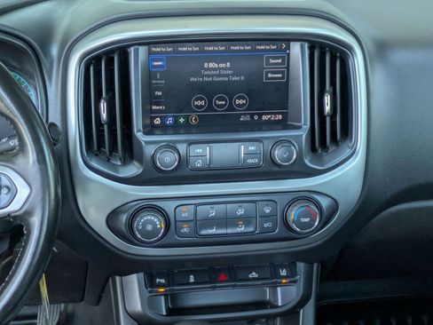 Used 2022 Chevrolet Colorado LT w/ Fleet Safety Package RWD image 18