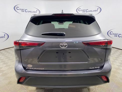 Certified 2025 Toyota Highlander XLE AWD/4WD image 5