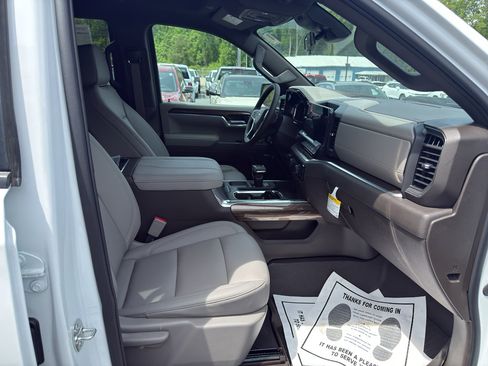 New 2026 Chevrolet Silverado 1500 LT Trail Boss AWD/4WD image 16