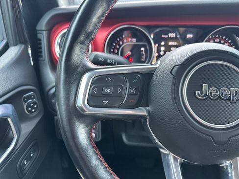 Used 2021 Jeep Gladiator Rubicon AWD/4WD image 32