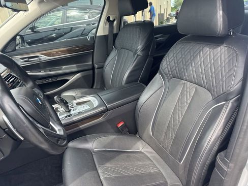 Used 2020 BMW 740i RWD image 19