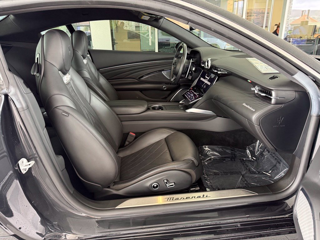 Certified 2024 Maserati GranTurismo Modena AWD/4WD image 13