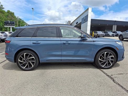 Used 2025 Lincoln Corsair Grand Touring w/ Equipment Group 302A AWD/4WD image 7