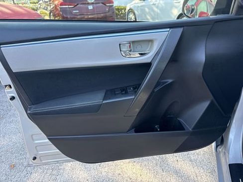 Used 2014 Toyota Corolla LE image 13