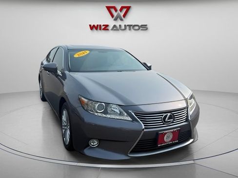 Used 2014 Lexus ES 350 w/ Luxury Package FWD image 7