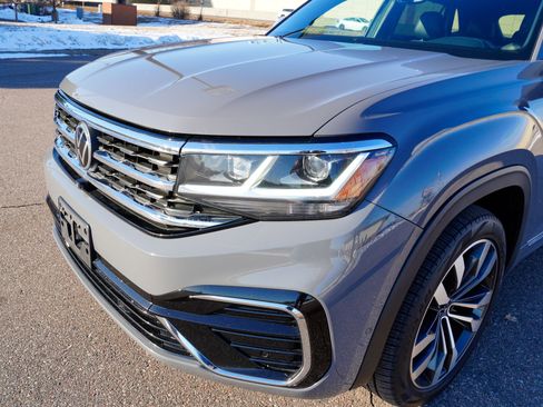 Used 2020 Volkswagen Atlas Cross Sport SEL Premium R-Line image 20