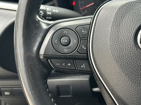 Used 2021 Toyota Corolla SE FWD image 17