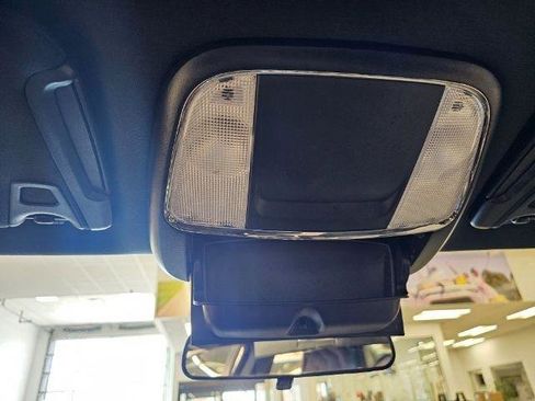 Used 2021 Dodge Charger SXT w/ Leather Interior Group image 26