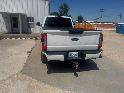 Used 2024 Ford F250 XL w/ STX Appearance Package AWD/4WD image 2