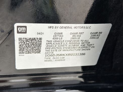 Used 2024 Cadillac CT4 Luxury w/ Sun And Sound Package RWD image 27
