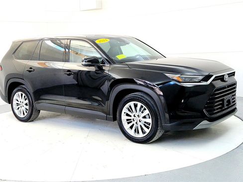 Used 2024 Toyota Grand Highlander Platinum image 5