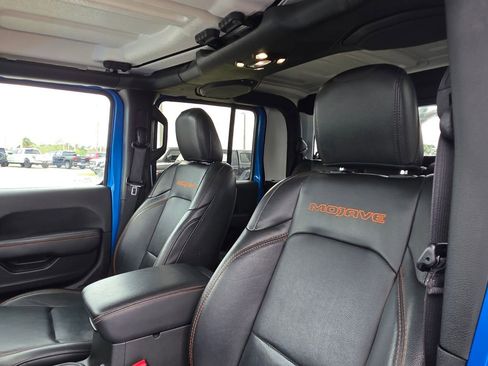 Used 2022 Jeep Gladiator Mojave w/ Cold Weather Group image 20