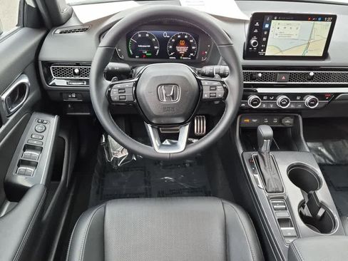 Used 2025 Honda Civic Sport Touring image 9