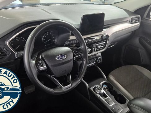 Used 2022 Ford Escape SE w/ Convenience Package AWD/4WD image 16