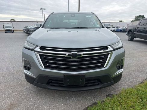 Used 2023 Chevrolet Traverse LT AWD/4WD image 2