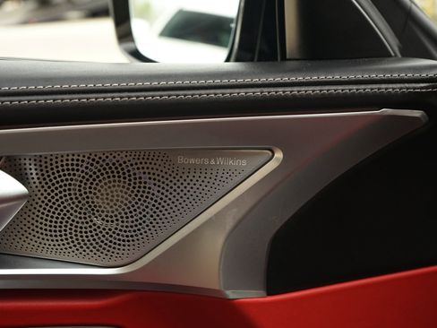 Used 2023 BMW M850i xDrive Coupe image 28