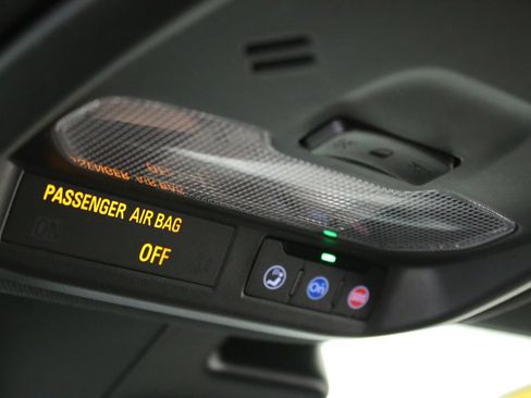 Used 2025 Chevrolet Trax RS w/ Driver Confidence Package FWD image 20