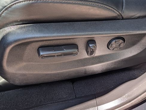 Used 2022 Honda CR-V Touring image 19