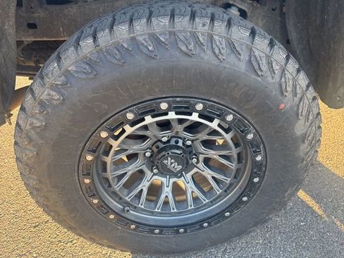 Used 2020 Toyota Tacoma TRD Off-Road w/ TRD Premium Off Road Package image 6