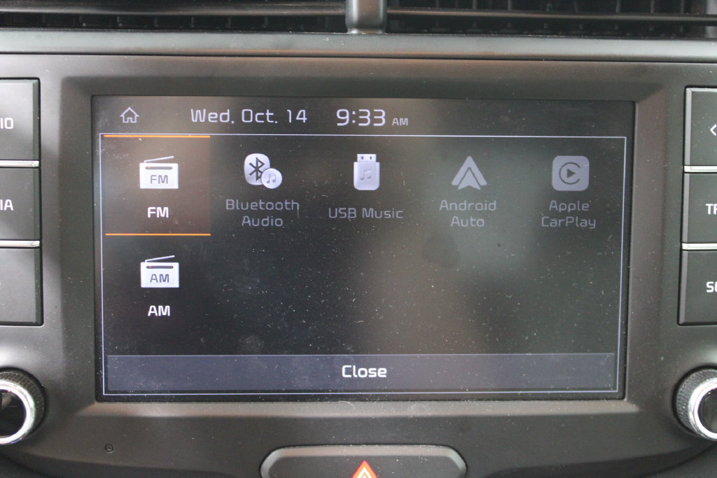 Used 2025 Kia Soul LX w/ LX Technology Package FWD image 29