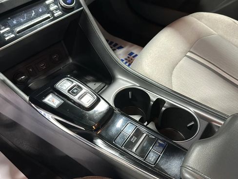 Used 2020 Hyundai Sonata SEL w/ Convenience Package FWD image 24
