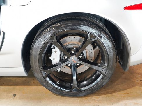 Used 2013 Chevrolet Corvette Grand Sport w/ 2LT Preferred Equipment Group RWD image 61