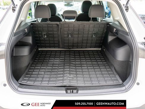 Used 2025 Volkswagen Tiguan S AWD/4WD image 28
