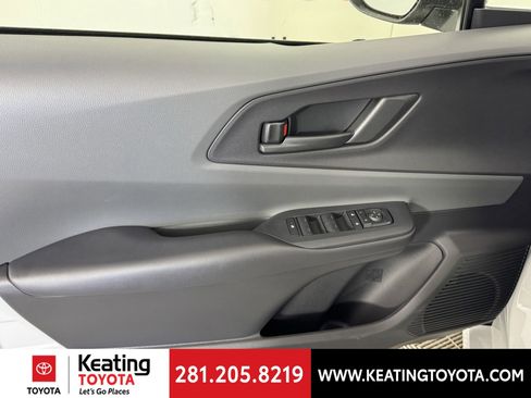 New 2026 Toyota Prius LE image 13