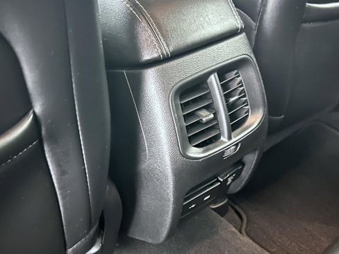 Used 2019 Jeep Cherokee Limited AWD/4WD image 21