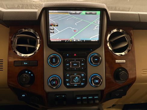 Used 2016 Ford F250 King Ranch w/ King Ranch w/Chrome Package image 14