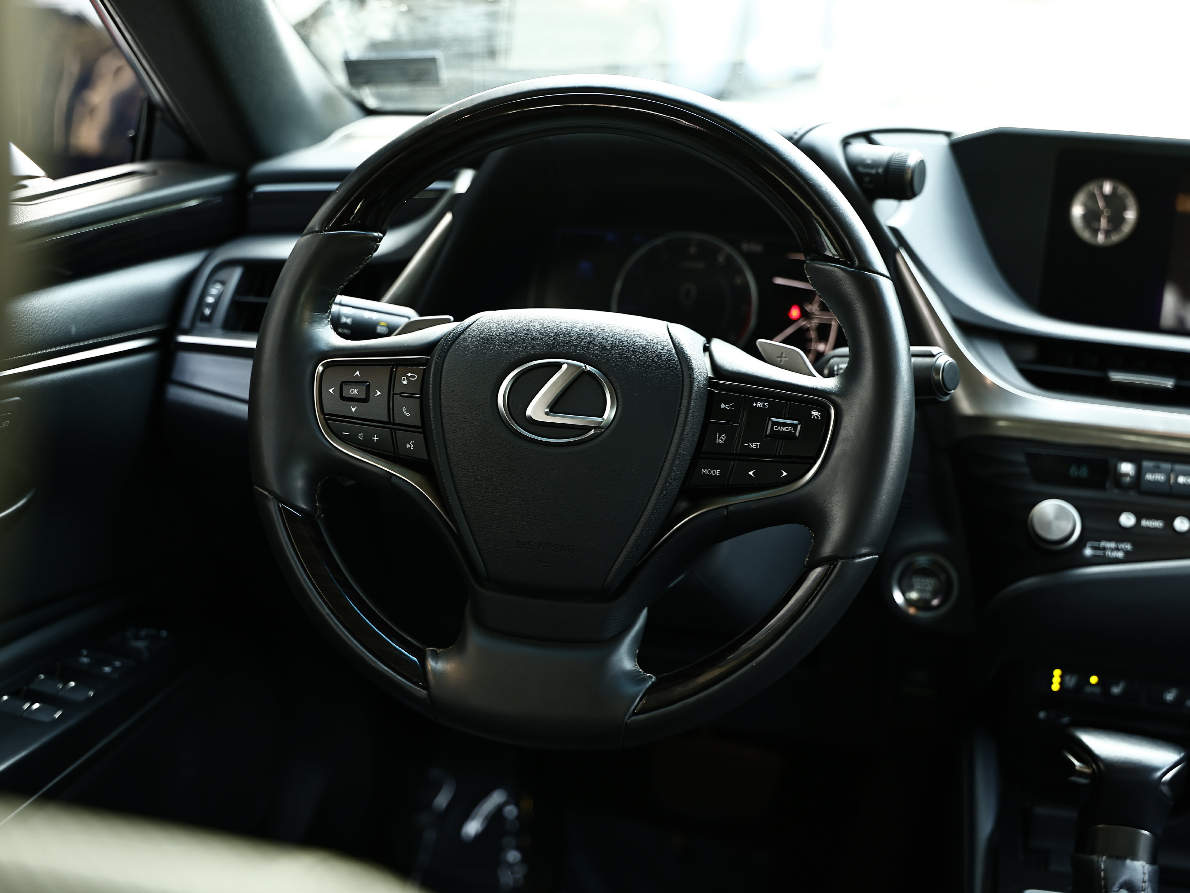 Used 2021 Lexus ES 350 w/ Premium Package FWD image 25