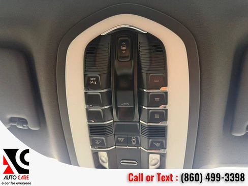 Used 2016 Porsche Macan S image 29