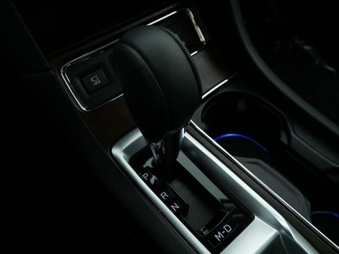 Used 2024 Subaru Ascent Touring image 29