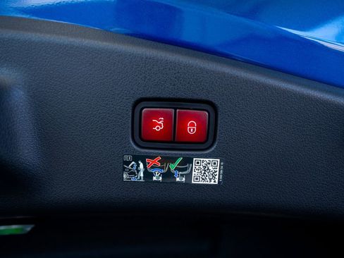 Used 2024 Mercedes-Benz CLE 300 4MATIC Coupe image 52
