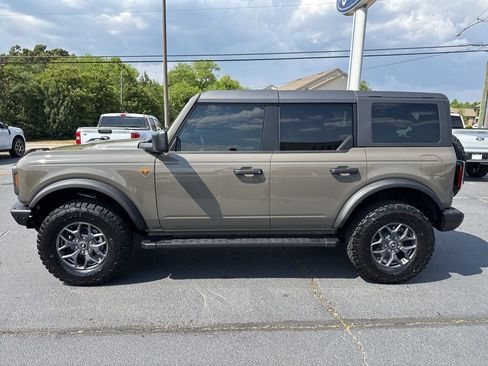 Used 2025 Ford Bronco Badlands AWD/4WD image 33