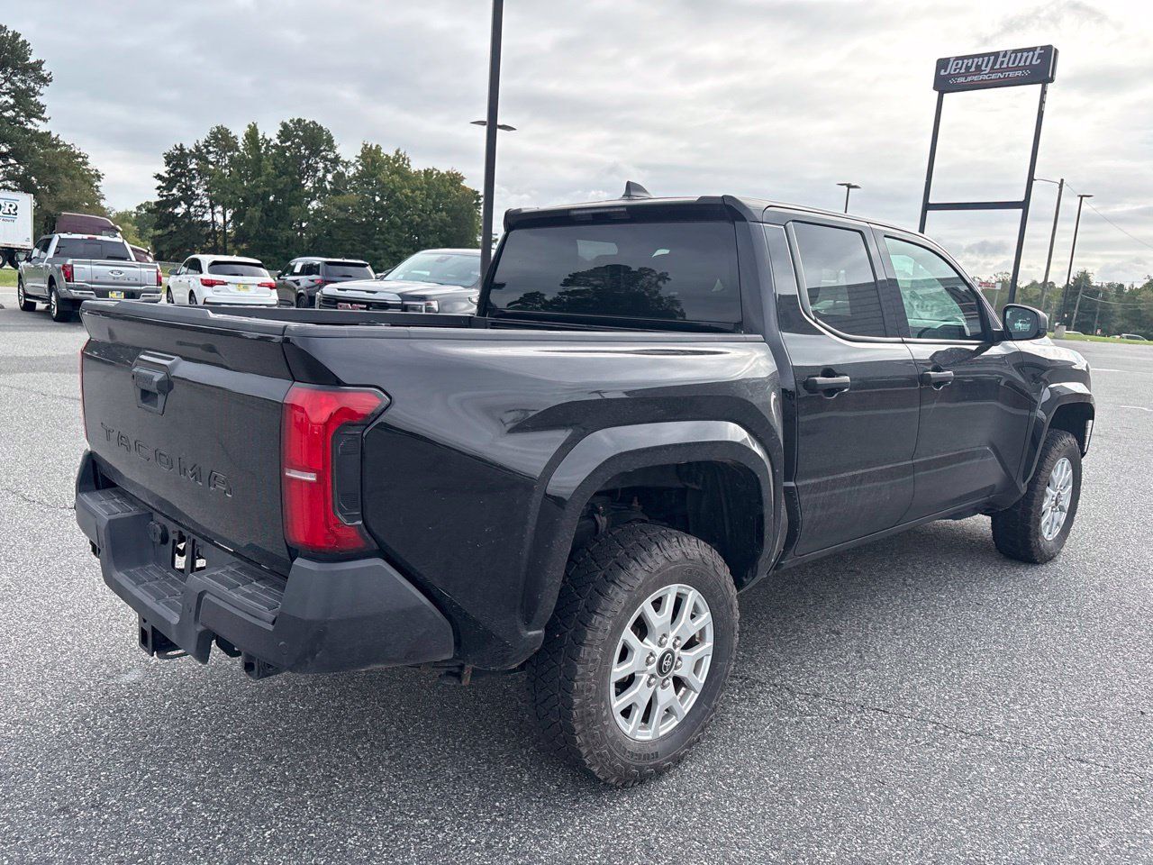 Used 2024 Toyota Tacoma SR w/ SR Upgrade Package RWD image 10