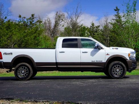 Used 2022 RAM 2500 Limited AWD/4WD image 4