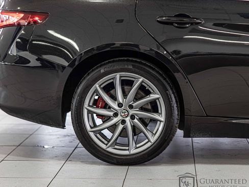 Used 2018 Alfa Romeo Giulia AWD image 10