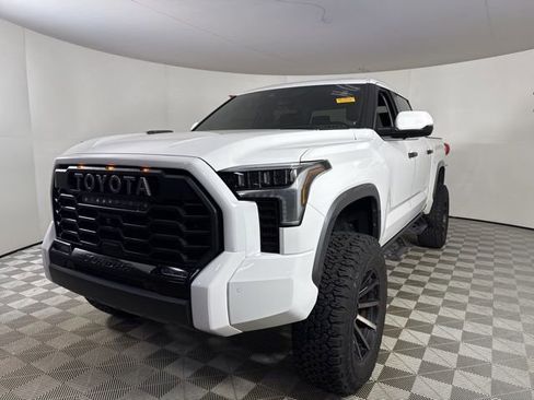 Used 2024 Toyota Tundra Limited image 4