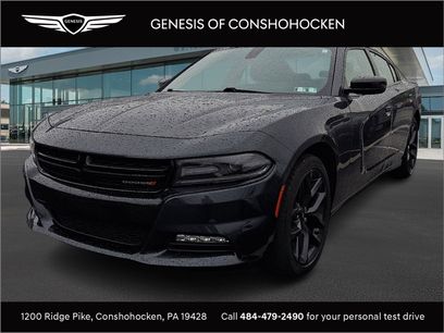 Used 2019 Dodge Charger SXT w/ Blacktop Package