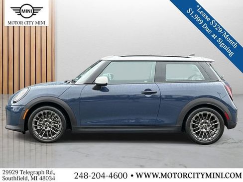 Certified 2025 MINI Cooper 2-Door Hardtop image 7