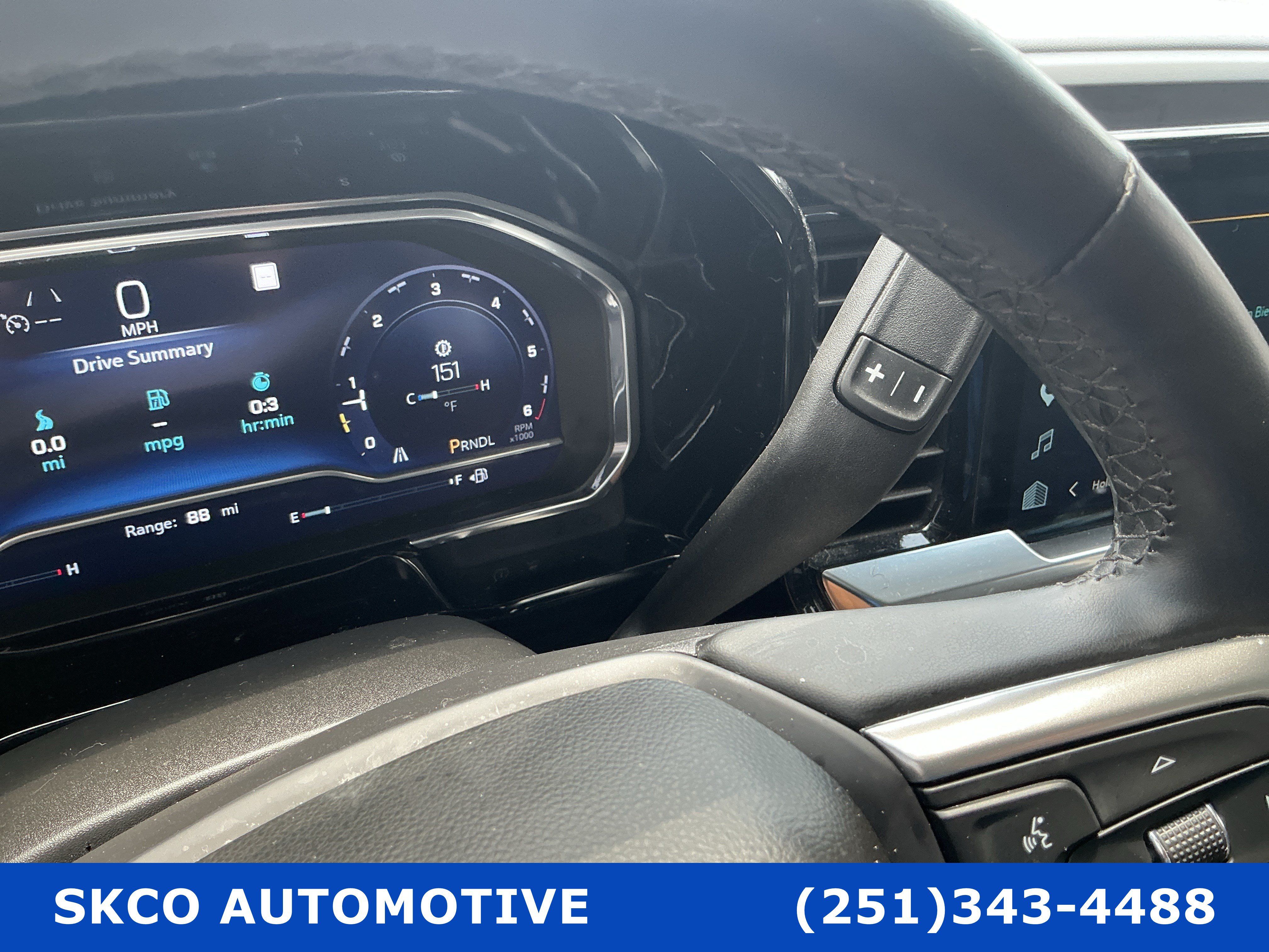 Used 2023 Chevrolet Silverado 1500 LT RWD image 23
