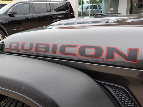 Used 2019 Jeep Wrangler Unlimited Rubicon AWD/4WD image 15