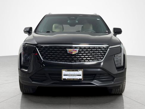 Used 2024 Cadillac XT4 Luxury FWD image 8