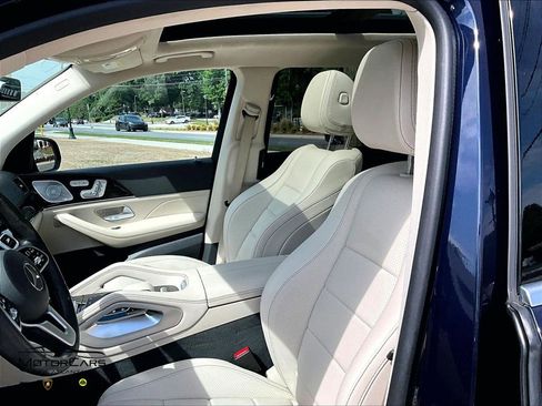 Used 2020 Mercedes-Benz GLS 450 4MATIC image 24