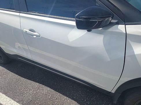 Used 2023 Nissan Kicks SR w/ SR Premium Package image 7