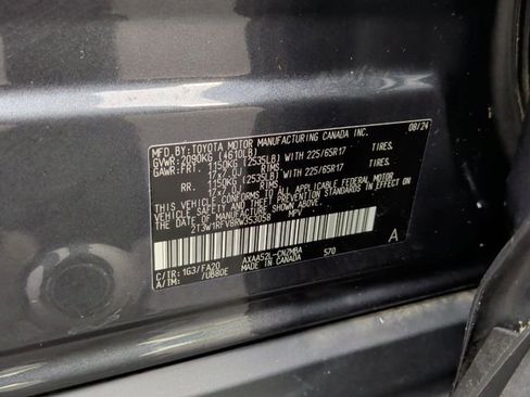 Used 2024 Toyota RAV4 XLE w/ Convenience Package FWD image 37
