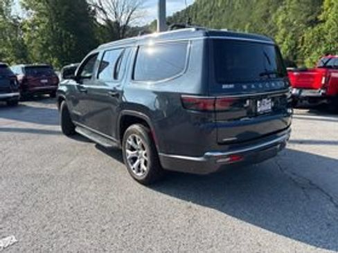 Used 2022 Jeep Wagoneer Series I w/ Premium Group I AWD/4WD image 5