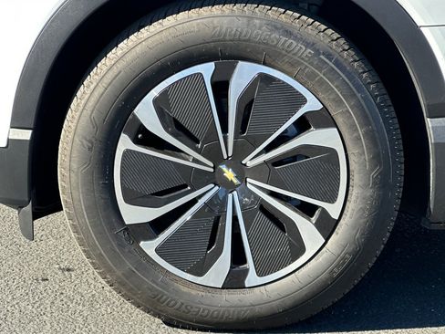 Used 2026 Chevrolet Blazer EV LT image 40